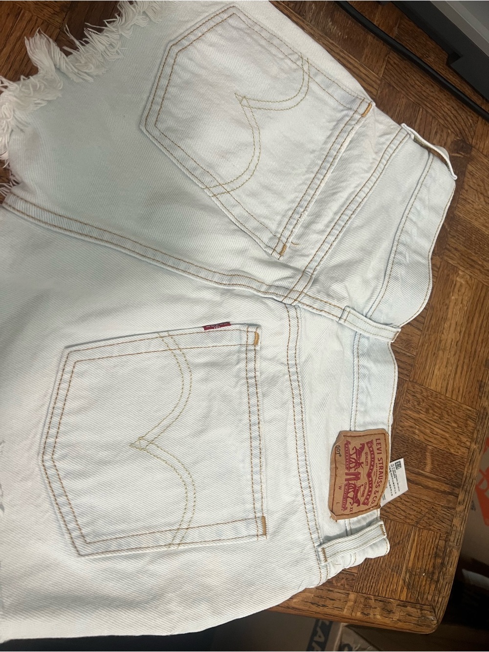 Levi's White Cropped High-Rise Denim Shorts with Frayed Hem